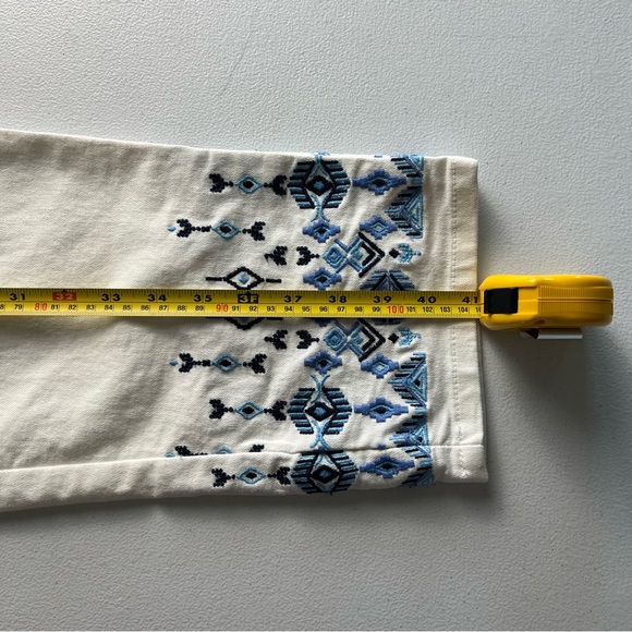 Jessica London 18W White Jeans Blue Boho Embroidered Hem Stretch Straight Leg - Picture 7 of 10